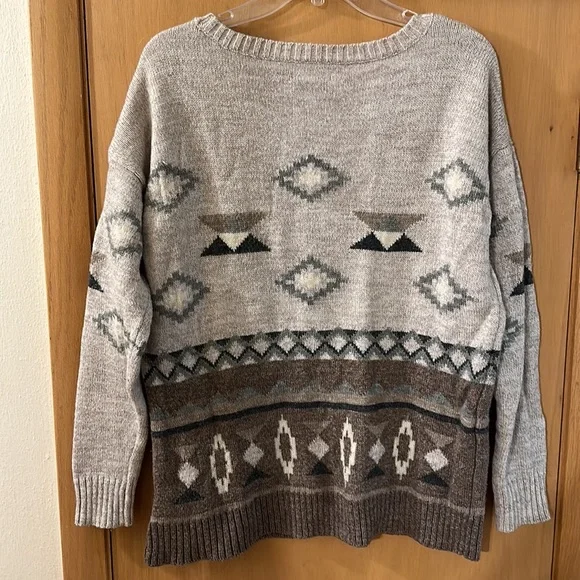 American Eagle Outfitters Aztec Southwestern Sweater Tan Brown Size Medium - Picture 9 of 11